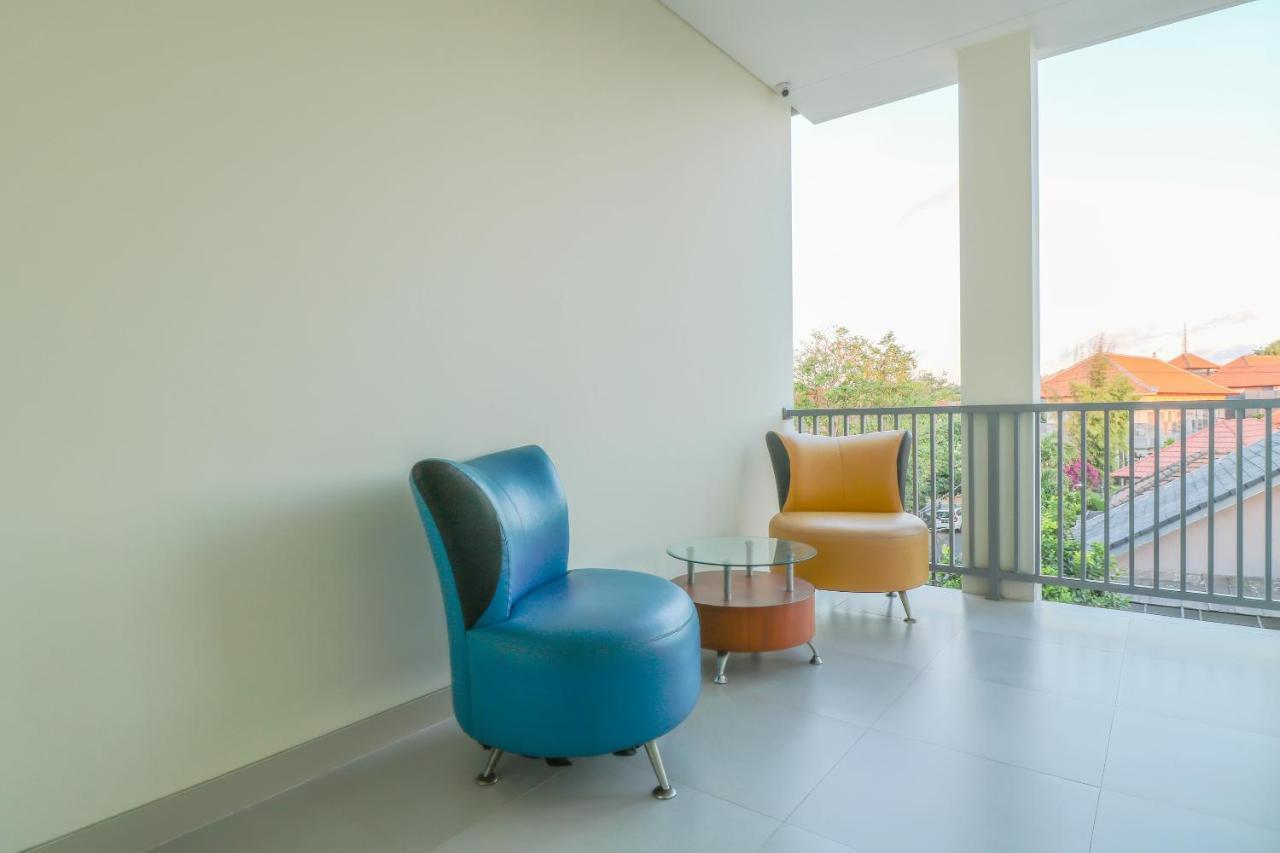 Oyo 1200 Kencana Residence Jimbaran  Exterior photo